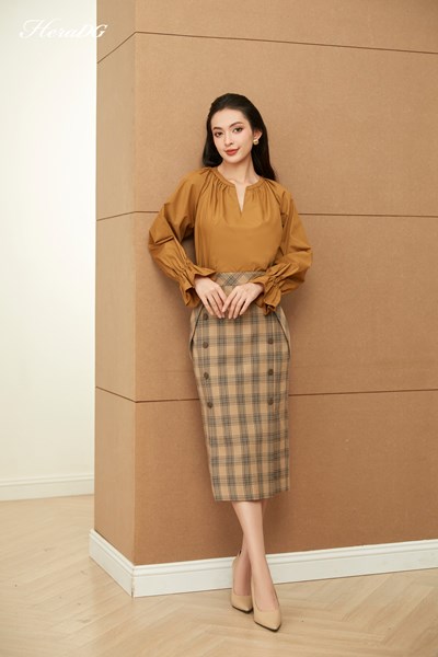 Hiển thị chi tiết cho Chân váy ôm xẻ đùi Ảnh của Chân váy ôm xẻ đùi
